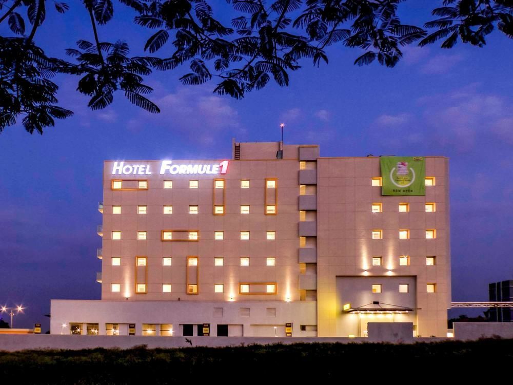 Holiday Inn Express Nashik Indira Nagar, An Ihg Hotel Exterior foto